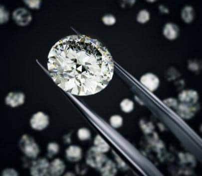 The officer who seized 6 crore worth of diamonds from Surat airport was  transferred | Surat: સુરત એરપોર્ટ પરથી 6 કરોડના હિરા જપ્ત કરનાર અધિકારીની  અચાનક બદલી કરવામાં આવતા રાજકારણ ...