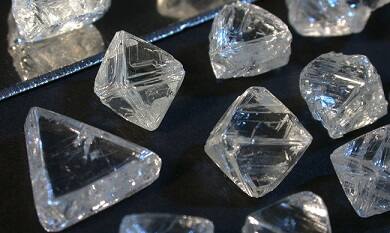 Russia-Ukraine War Impact on India Diamond Business, know what is the biggest reason  Russia-Ukraine War Impact: भारत के डायमंड कारोबार पर क्यों आया युद्ध का असर, लाखों हीरा मजदूरों पर संकट
