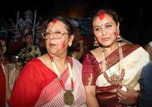 રાની મુખર્જીએ લીધો સિંદુર ખેલામાં ભાગ, જુઓ દુર્ગા પૂજાની તસવીરો 