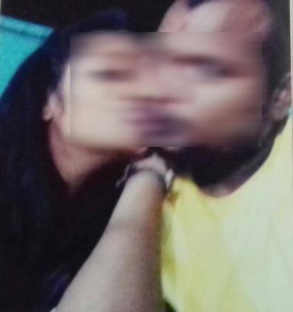 લફરેબાજ પતિ સામે પૂરાવા મળતાં જ પ્રિયંકાએ પતિના મોબાઇલનું મેમરીકાર્ડ કાઢી લીધું હતું. આ તસવીરો અને વીડિયો લઈને તે મહિલા પોલીસ સ્ટેશન પહોંચી હતી અને તેણે આ અંગે ફરિયાદ નોંધાવી હતી. તેણે કરેલી ફરિયાદ પ્રમાણે પાણીગેટ હરીશ પેટ્રોલ પંપ પાસે બાવચાવાડમાં રહેતા અને ખાનગી સિક્યુરિટી કંપનીમાં બાઉન્સર તરીકે નોકરી કરતાં કેતન સુરેશભાઈ રાવલ સાથે વર્ષ 2012માં લગ્ન થયા હતા. 