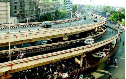 આ જાહેરાતના પગલે ખેડૂતોએ પ્રંચડ વિરોધ કર્યો હતો એઅને મામલો હાઈકોર્ટમાં પહોંચ્યો હતો. હાઈકોર્ટે આ મામલે સરકારની ઝાટકણી કાઢી હતી અને તેના કારણે સરકારની હાલત બગડી ગઈ હતી. છેવટે સરકારે પીછેહઠ કરીને સુડામાં પાછળથી ઉમેરવામાં આવેલાં 104 પૈકીનાં 56 ગામોને સુડામાં નહીં સમાવવા નિર્ણય કર્યો છે.