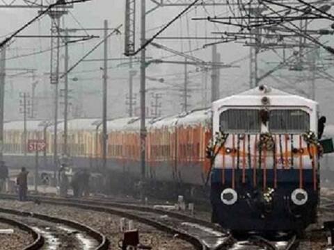 ઉત્તર પ્રદેશમાં ચૂંટણીના નિવેદનની અસર, UPને મળશે 9 વધુ ટ્રેનો