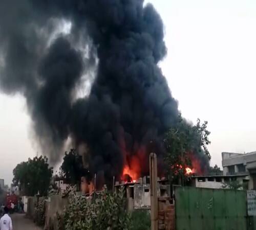Sudama Ested Fectri Fire In Factory Damage અમદાવાદઃ સુદામા એસ્ટેટમાં લાગી આગ, ફેક્ટ્રીમાં લાખોનું નુક્સાન