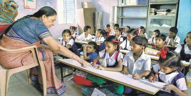 જ્યારે પ્રાથમિક શિક્ષકો 1000, મુખ્ય શિક્ષત 2300, માધ્યમિક શિક્ષક 5500, ઉચ્ચત્તર માધ્યમિક શિક્ષક તથા આર્ટ્સ-સાયન્સ કોલેજોમાં 973 જગ્યાઓ ઝડપથી ભરવાની પ્રક્રિયા હાથ ધરાશે.