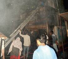 વડોદરાઃ રૂસ્તમપુરા ગામે ફટાકડાની દુકાનમાં આગ, 8 લોકોના મોત