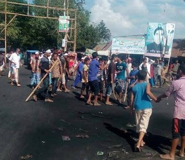 આ હિંસા દરમિયાન 200 જેટાલા ટોળાને કાબુમાં લેવાના પ્રયાસમાં 150 જેટલા હિંદુઓ પણ ઇજાગ્રસ્ત થયા હતા.