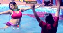 BB10: મોનાલિસાની સાથે પૂલમાં ડાન્સ કરતા જોવા મળ્યા સ્વામી, જુઓ Pics