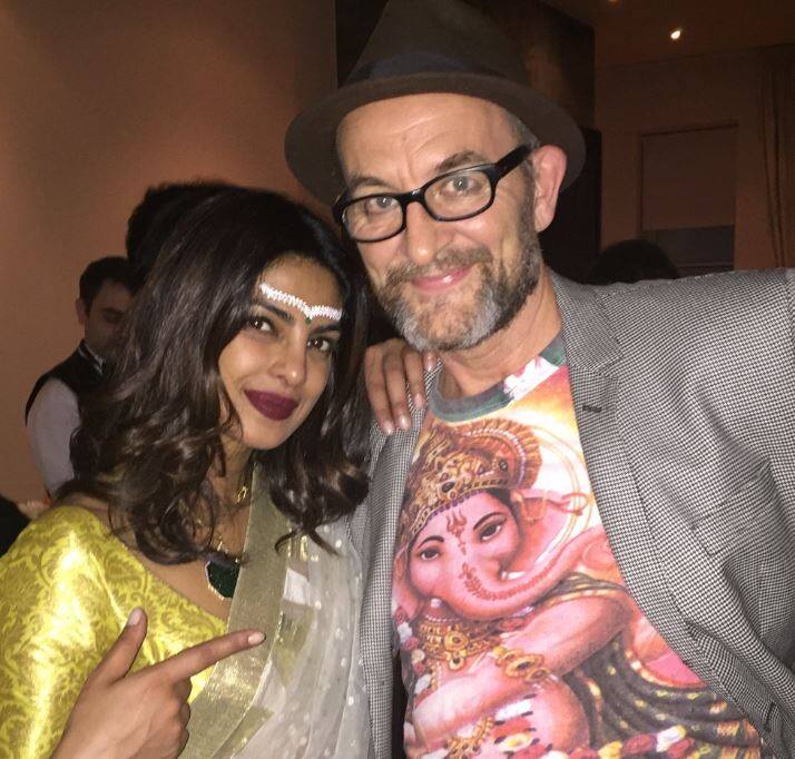 ઇન્સ્ટાગ્રામ પર પ્રિયંકાએ એક વીડિયો દ્વારા પોતાના તમામ ચાહકોને હેપ્પી દિવાળી કહ્યું. (તમામ તસવીરો- ટ્વિટર, ઇન્સ્ટાગ્રામ)