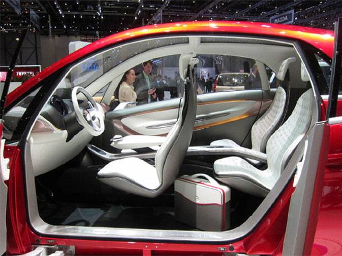 ઑટો સેક્શનમાં અત્યાર સુધીમાં સૌથી એડવાંસ ટેક્નૉલૉજી વાળી કાર ગણાવવામાં આવે છે. ખબરોની માને તો આ કારની કિમત 5 થી 6 લાખ રૂપિયા વચ્ચે રાખવામાં આવશે. TATA મેગાપિક્સલના 82 માં જિનેવા મોટર શોમાં પહેલી વાર રજૂ કરવામાં આવી હતી. અને તેને 2017માં ભારતીય બજારમાં લૉંચ કરવામાં આવશે.