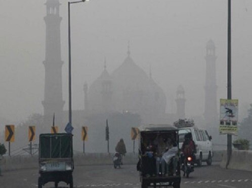 Pakistani Newspaper Says Delhi Air Pollution Causing Smog In Lahore PAK મીડિયાનો આરોપ, દિલ્લીના કારણે લાહોરમાં ફેલાય છે પ્રદૂષણ