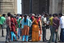 બહાર ફરવા જનારા સૌથી વધારે સલવાયા, જાણો કેમ તેમની હાલત થઇ કફોડી