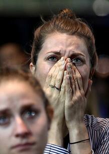 ટ્રમ્પના વિજયથી હિલેરીના સમર્થકો શોકમાં, જાહેરમાં રડવા લાગ્યા