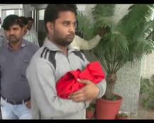  મોદીના આ મંત્રીની હોસ્પિટલે 500-1000 રૂપિયાની નોટ ના લેતા નવજાત બાળકનું મોત