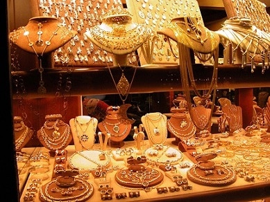 Gold price reached up to Rs 60,000 in this city, know what are the gold rates in your city