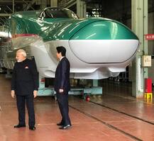 મોદી બન્યા બુલેટ ટ્રેનના ડ્રાઇવર, હાઇસ્પીડ ટ્રેનની ટેકનોલોજીની લીધી જાણકારી