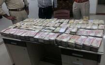 પોલીસે મિનિ ટ્રક તપાસતાં મળી 10 કોથળા ભરીને 500 ને 1000ની નોટોઃ કોની હતી આ નોટો, જાણો મહત્વની વાત