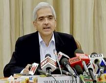 સામાન્ય લોકોને વધુ એક ફટકો, નોટ બદલવાની મર્યાદા ઘટાડાઈ, જાણો હવે કેટલી રકમ બદલાવી શકાશે