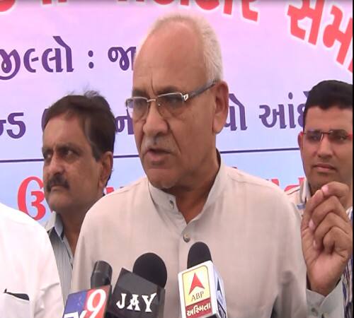 Patidar Women Protest Agains Tges Organisation જામનગરઃ 80 કરોડની જગ્યા પર કબ્જો કરતા TGES સામે પટેલ મહિલાઓના ધરણા