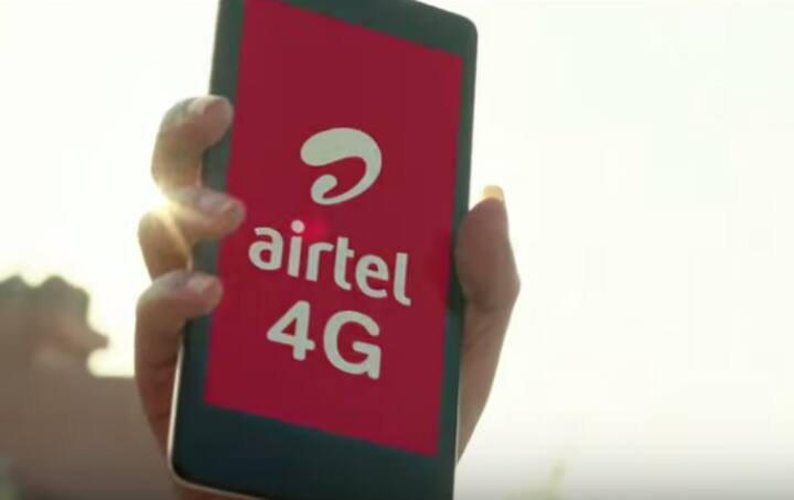 પોતાના સિમને 4G માં અપગ્રેડ કરવા માટે તમારે એક ફોર્મ બરવું પડશે. જે તમને એરટેલની ઓફિશિયલ વેબસાઇટ પર મળશે. જેમા તમને ઇમેલ આઇડી, ફોન નંબર, સરનામું વગેરેની ડિટેલ ભરવી પડશે. ત્યાર બાદ સેંડ પણ 4G વિકલ્પ પસંદ કરવાનો રહેશે.