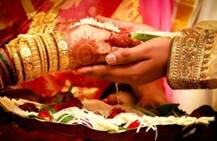 UP: નોટબંધીને કારણે દહેજ વિના થયા લગ્ન, 51 યુગલે PMને કહ્યું- થેક્યું