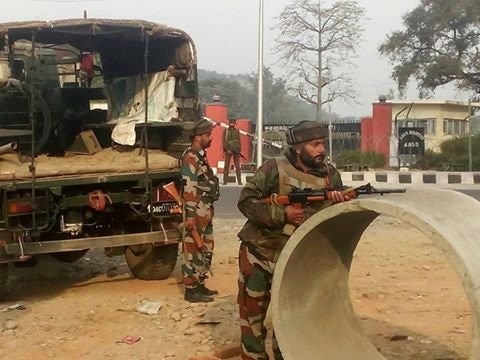 Terrorists Attack in Manipur: आतंकी हमले में असम राइफल्स के कमांडिंग ऑफिसर और उनका परिवार शहीद Terrorists attack in Suraj Chand district of Manipur commanding officer of Assam Rifles and his family martyred ann Terrorists Attack in Manipur: आतंकी हमले में असम राइफल्स के कमांडिंग ऑफिसर और उनका परिवार शहीद