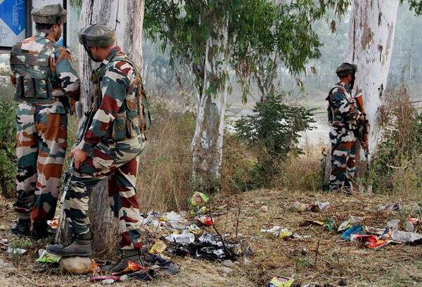 આ હુમલાને નિષ્ફળ બનાવી દેવાયા હતા અને જવાબી કાર્યવાહીમાં બીએસએફે ત્રણ આતંકીને ઠાર મારી દીધા હતા. હુમલામાં બીએસએફના એક ડીઆઇજી રેન્કના અધિકારી બીએસ કસાના સહિત આઠ જવાનને ઇજા પહોંચી હતી. તેઓ આતંકીઓની લાશનું નિરીક્ષણ કરી રહ્યા હતા ત્યારે લાશ સાથે બાંધેલો બોમ્બ ફાટ્યો હતો.