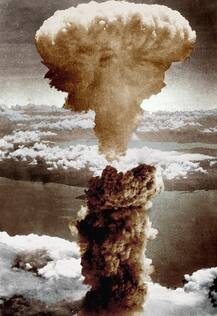 \'ટાઈમ\'ની દુનિયા બદલનાર 100 તસવીરોમાં બાપુનો ચરખો, જુઓ અન્ય તસવીરો