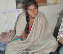 યુવતીએ હોસ્પિટલના બેડ પર સંતાનને જન્મ આપી દીધો ને સ્ટાફને ખબર પણ ના પડી!