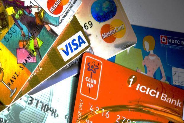 યૂનિક આઈડેન્ટિફિકેશન ઓથોરિટી ઓફ ઇન્ડિયા (UIDAI)ના ડાયરેક્ટર જનરલ અજય પાંડે જણાવ્યું કે, આધાર સાથે જોડાયેલ ટ્રાન્ઝેક્શન કાર્ડ રહિત અને પિન રહિત હશે. તેની મદદથી એન્ડ્રોઈડ મોબાઈલ પોન યૂઝર્સને પોતાના આધાર નંબર અને ફિન્ગરપ્રિન્ટ અથવા આંખ દ્વારા ડિજિટલ ટ્રાન્ઝેક્શન કરી શકશો.