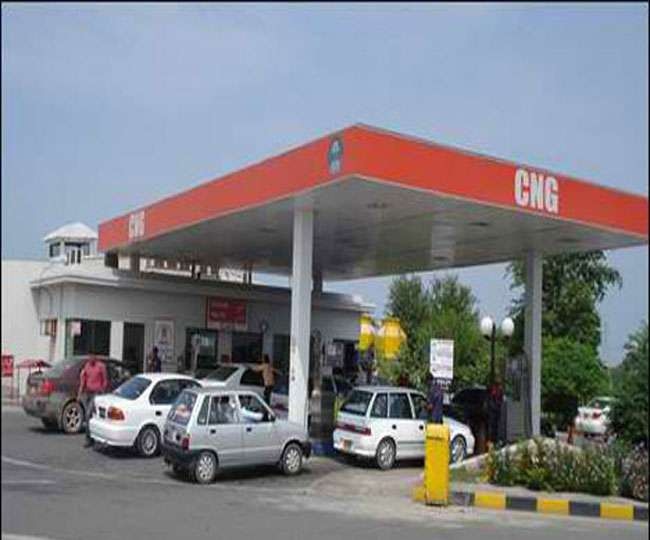 After petrol the price of CNG PNG has also increased the condition of Delhiites is bad ann पेट्रोल, CNG-PNG के दामों में बढ़ोतरी से दिल्ली वाले बेहाल, सुनाया अपने दिल का दर्द
