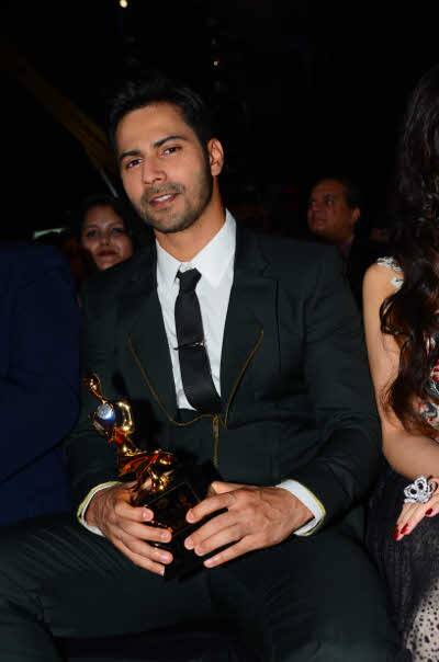 Best Newcomer (Male)- જીમ સર્ભ (નિરજા) અને હર્ષવર્ધન કપૂર(મિર્ઝયા) Best Newcomer (Female)-દિશા પટ્ટણી (એમ.એસ.ધોની-ધ અનટોલ્ડ સ્ટોરી) Best Supporting Actor- રીષિ કપૂર (કપૂર એન્ડ સન્સ) Best Supporting Actress- શબાના આઝમી (નિરજા)