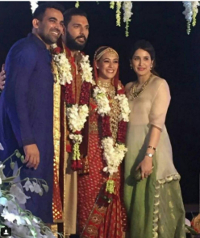 PICS: શાહરૂખની આ હિરોઈન સાથે ઝાહિર ખાન છે રિલેશનશીપમાં? યુવીના લગ્નમાં પણ હતા સાથે 