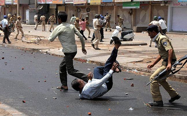 હાર્દિકનું પાંચ દિવસનું અલ્ટિમેટમ, કેમ કર્યો સવાલ કે, સરકારે અમને પૂછીને કેસ કર્યા અને ગોળી મારી હતી ?