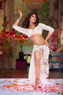 PICS: નીતા અંબાણી અને પ્રિયંકાને પછાડીને આ એક્ટ્રેસ બની સેક્સીએસ્ટ એશિયન વુમન, જાણો બીજુ કોણ છે લિસ્ટમાં 