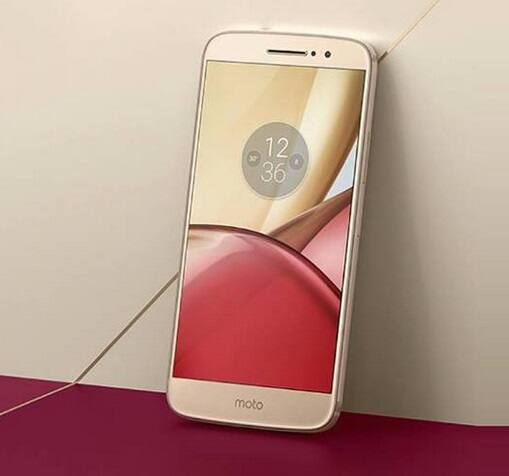 Moto M મોટોરોલાનો મેટલ બોડીવાળો પ્રથમ સ્માર્ટફોન છે. તેને ઓક્ટોબરમાં ચીનમાં લોન્ચ કરવામાં આવ્યો હતો. 