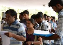 ગુજરાતમાં બેકારીનો ભરડો, તલાટીની 9769 જગ્યાએ માટે 15 લાખ અરજી આવી