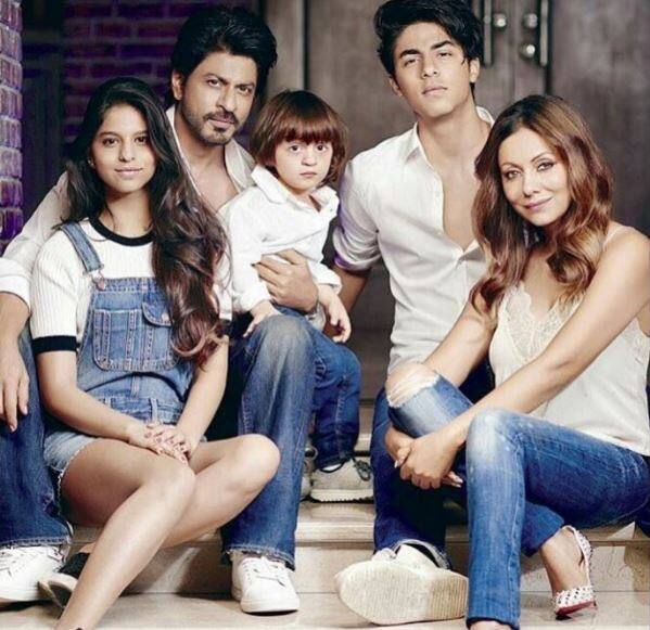 આપને જણાવીએ કે હ્રિતિક રોશનની પૂર્વ પત્ની સુઝાન સાથે મળીને ગૌરીએ ઈંટીરિયર ડિઝાઈનિંગનું કામ શરૂ કર્યુ હતું. 