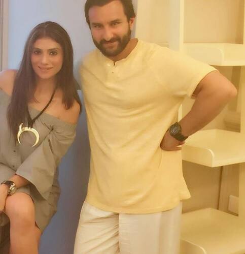 આ નર્સરીને બિબ્સ એન્ડ ક્રિબ્સની @rita_kshiએ તૈયાર કરી છે. સૈફ સાથે મહિના પહેલીની @rita_kshiની આ તસવીરથી સ્પષ્ટ થાય છે કે તૈમુરના જન્મ પહેલા જ પપ્પા સૈફે તેની સાથે મળીને તૈયારીઓ શરૂ કરી દીધી હતી. 