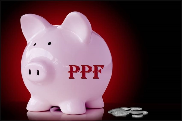 PPF Account Rules: આ યોજનાની વિશેષતા એ છે કે બાળકો માટે ખાતું ખોલાવવાની કોઈ લઘુત્તમ વય નથી. 18 વર્ષથી ઓછી ઉંમરના બાળકો માતાપિતાની દેખરેખ હેઠળ ખાતું ખોલાવી શકે છે.