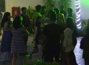 અલગ અલગ ક્લબો અને પાર્ટી પ્લોટમાં ડીજેના તાલે ઝુમ્યા લોકો