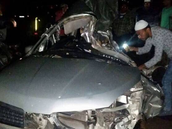 ભરૂચ: દક્ષિણ આફ્રિકા માં રોડ અકસ્માતમાં ગુજરાતના ચાર આશાસ્પદ યુવાનો કાળનો કોળીયો બન્યા હતા. સર્જાયેલી ઘટનામાં ભરૂચના ત્રણ અને નડિયાદના એક યુવાન મળીને ચારેયના પ્રાણ પંખેરુ ઉડી જતા તેઓના પરિવારમાં માતમનો માહોલ છવાય ગયો હતો.