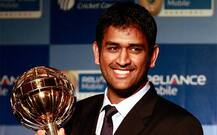 ચીફ સીલેક્ટર એક દિવસમાં ત્રણ વાર મળ્યા પછી ધોનીએ કેપ્ટન્સી છોડી, જાણો શું થયું મુલાકાતોમાં ?