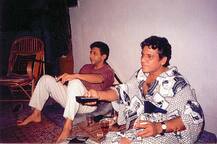 ઓમ પુરીએ નસીરૂદ્દીન શાહ સાથે શરૂ કર્યા\'તા સિગરેટ-દારૂ અને નોનવેજ, આવી હતી દોસ્તી