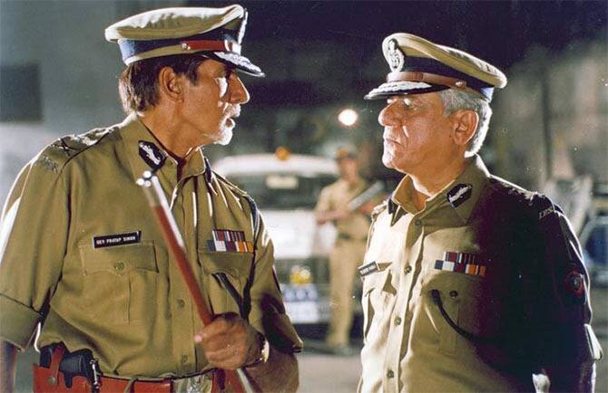 દેવ ફિલ્મનું દ્રશ્ય