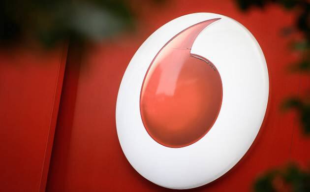 આ ઉપરાંત Vodafoneએ અનલિમિટેડ કોલિંગ પ્લાન પણ રજૂ કર્યો છે. જેમાં 499 રૂપિયાના માસિક પ્લાનની સાથે અનલિમિટેડ કોલિંગ કરી શકાશે. તેની સાથે જ તમને 2જીબીનો વધારાનો ડેટા પણ મળશે. ઉલ્લેખનીય છે કે, વોડાફોને રેડ પ્લાન 499થી શરૂ થાય છે. પહેલા 499 રૂપિયાના પ્લાનમાં દર મહિને 1 જીબી 3જી અથવા 4જી ડેટાનીસાથે 700 મિનિટ લોક અને નેશનલ કોલ અને 500 એસએમએસ મળતા હતા.