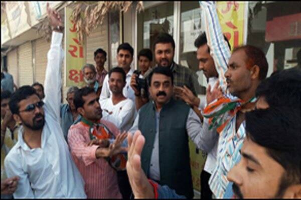 પોરબંદરમાં માફી માંગતા ભંડેરીએ જણાવ્યું હતું કે હું પ્રિયંકા ગાંધીના બદલે સોનિયા ગાંધી બોલ્યો જે મેં તરત જ ભુલ સુધારી લીધી હતી. ૩૫ વર્ષના જાહેર જીવનમાં પહેલી વખત આવું બન્યું છે.