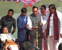 અમદાવાદ: CM  વિજય રૂપાણીની ઉપસ્થિતિમાં યોજાયો દિવ્યાંગ પતંગ મહોત્સવ