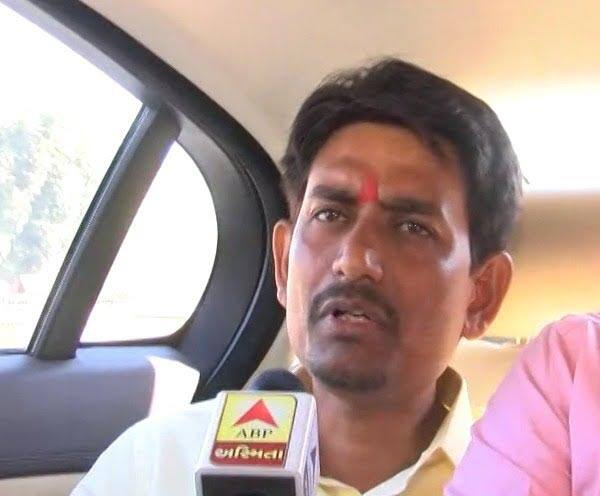 તેમણે ઉમેર્યું હતું કે, વાઇબ્રન્ટ સમિટમાં અનેક વિદેશી મહેમાનો સમક્ષ ગુજરાતની અસ્મિતા માટે વિરોધ ન કરવા વિનંતી કરવામાં આવી હતી. તેમણે ઉમેર્યું હતું કે, જો માર્ચ મહિના સુધી કોઇ ઉકેલ નહીં આવે તો ફરીથી આંદોલન શરૂ કરવામાં આવશે.