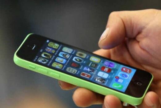 નવી ટિકિટ બુકિંગ એપ નેક્સ્ટ જનરેશન ઈ-ટિકિટ સિસ્ટમ પર કામ કરશે. આ એપ ટિકિટ બુકિંગ વેબસાઈટની સાથે એકબીજા સાથે કામ કરશે જે હાલની એપમાં ઉપલબ્ધ નથી. નવી એપમાં પ્રવાસી સર્ચ ઉપરાંત ટ્રેન ટિકિટ બુક કરાવી શકશે. બુક કરવામાં આવેલ ટિકિટની સ્થિતિ અને તેને રદ્દ કરવાનું શક્ય થશે. એપમાં પ્લાન કરવામાં આવેલ પ્રવાસનું એલર્ટ પણ મળશે.