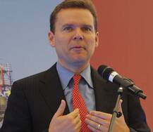 મારા પિતાએ કહેલુ, \'\'હેન્ડસમ અંબાણી ભાઈઓને બિઝનેસમાં ફોલો કરજો\'\'